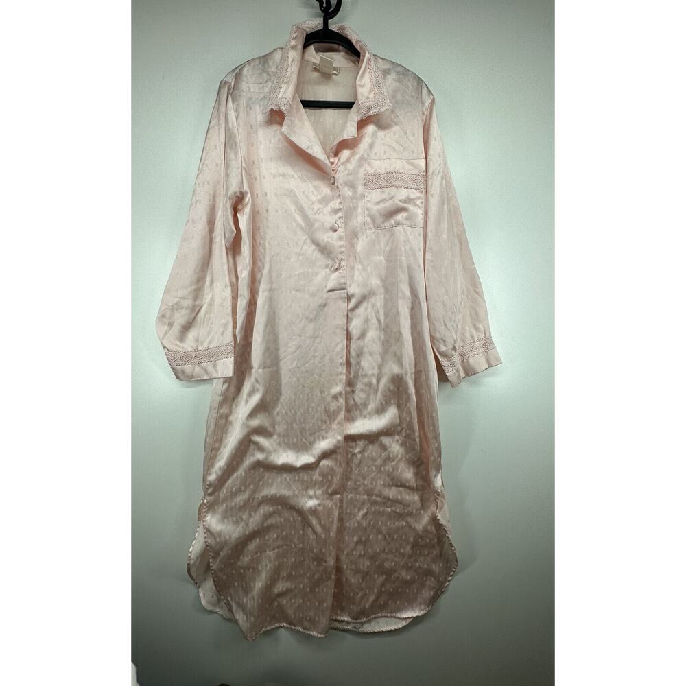 Delicates Pink Vintage Women’s Small Chico Night Shirt Dress Silky Feel Jacquard